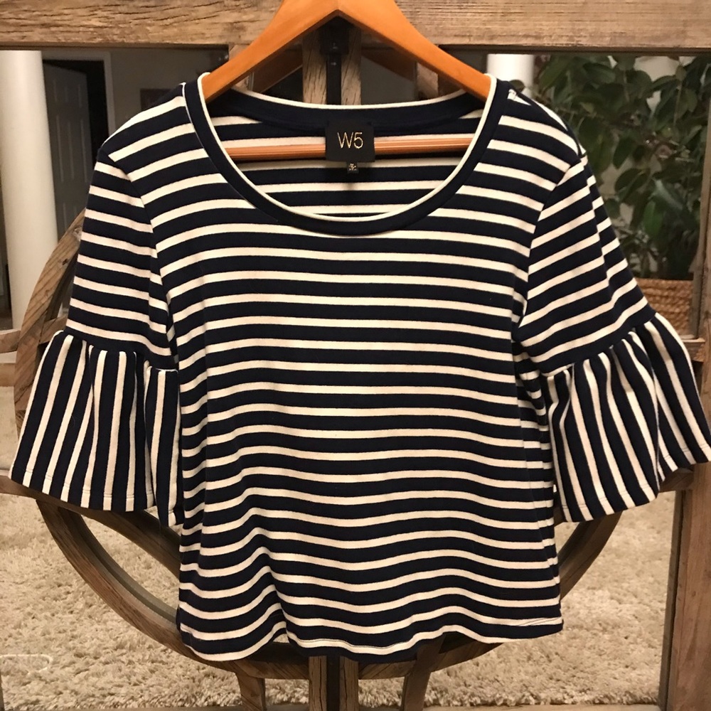 Women’s knit top